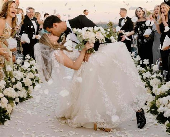 
All the Details on Taylor Lautner’s ‘Romantic’ Wedding to Taylor Dome: ‘I Married My Best Friend’ 