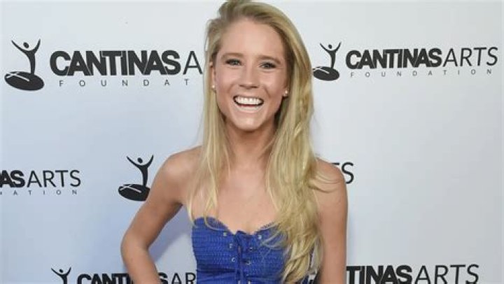 Cassidy Gifford Height, Weight, Net Worth, Age, Birthday, Wikipedia, Who, Nationality, Biography