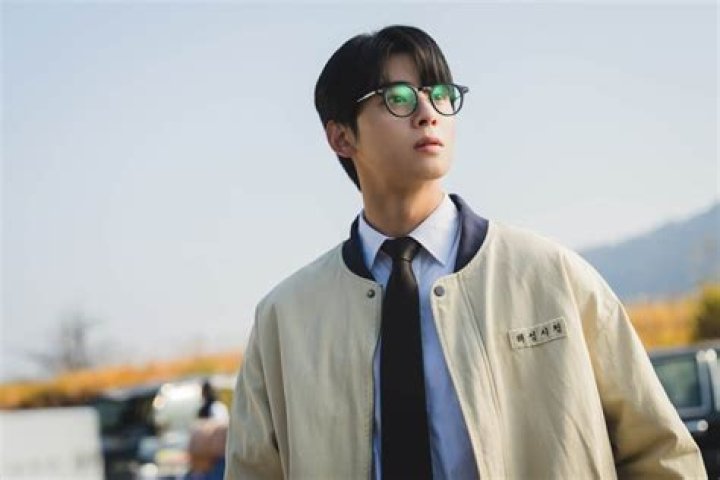 
Cha Eun-woo Will Play As A Lead Actor In The Upcoming Drama “This Relationship Is Uncontrollable” 
