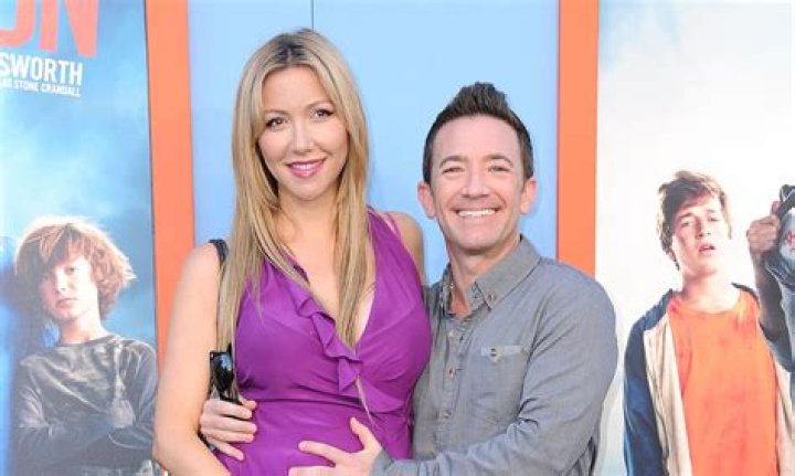 David Faustino Height, Weight, Net Worth, Age, Birthday, Wikipedia, Who, Instagram, Biography