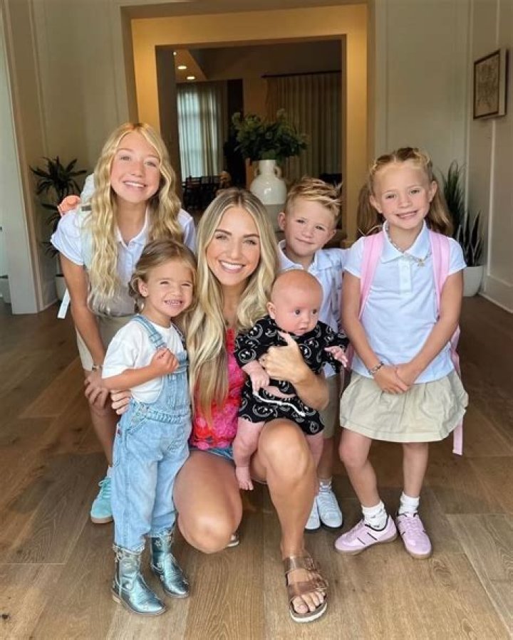 Does Skeppy Have A GF? Real Name And Net Worth In 2022