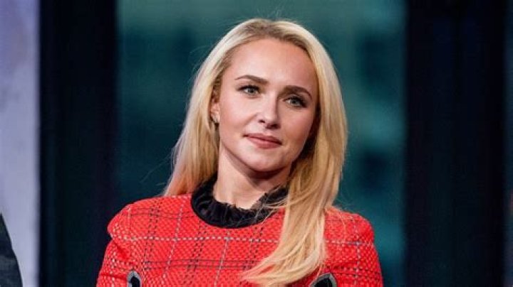 
Hayden Panettiere Poses In ‘Scream 6’ Behind-The-Scenes Set Photo 