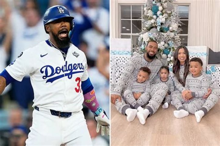 
Inside Teoscar Hernandez and Wife Jennifer Hernandez Married Life 