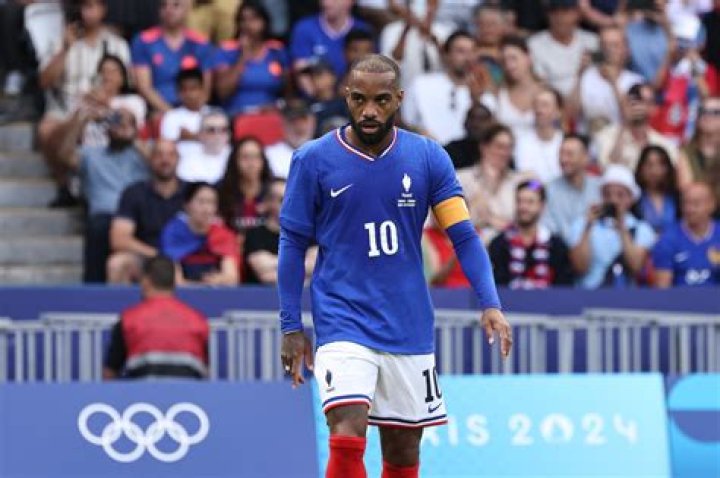 
Is Alexandre Lacazette Gay? Know More About This Professional Footballer! 