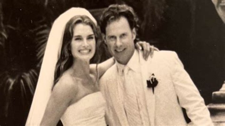 
Is Brooke Shields Married? Who is Brooke Shields Husband? 