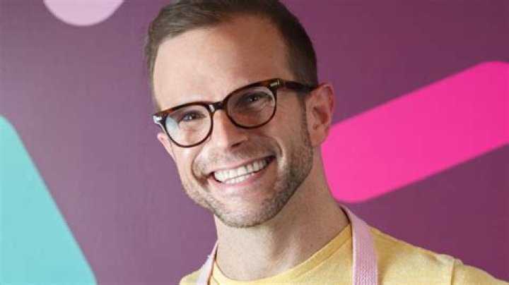 Is Zac Young Gay? American Pastry Chef’s Sexuality Shocked The World!