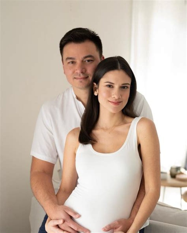 
Iza Calzado And Ben Wintle Are Expecting Their First Child 
