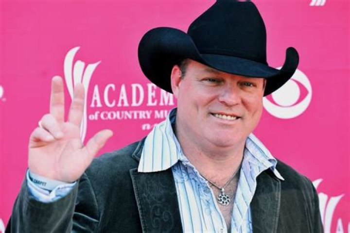John Michael Montgomery Height, Weight, Net Worth, Age, Birthday, Wikipedia, Who, Nationality, Biography