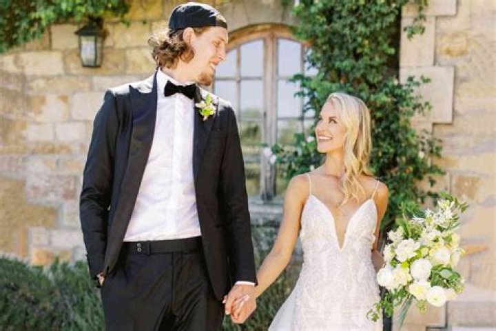 Kelly Olynyk Wife or Girlfriend, Is Canadian Basketball Player Married Jackie McNulty?
