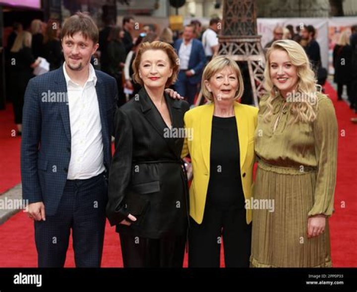 
Lesley Manville Husband: Married To Gary Oldman, Son Alfie Oldman Family And Net Worth 