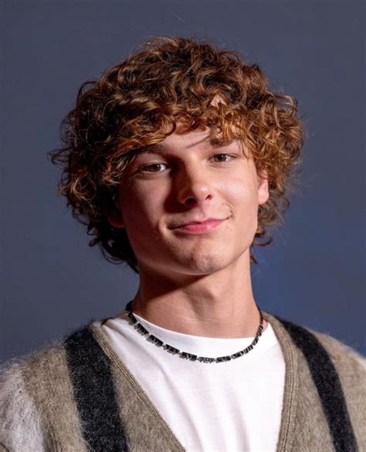 Mason Shea Joyce Height, Weight, Net Worth, Age, Birthday, Wikipedia, Who, Nationality, Biography
