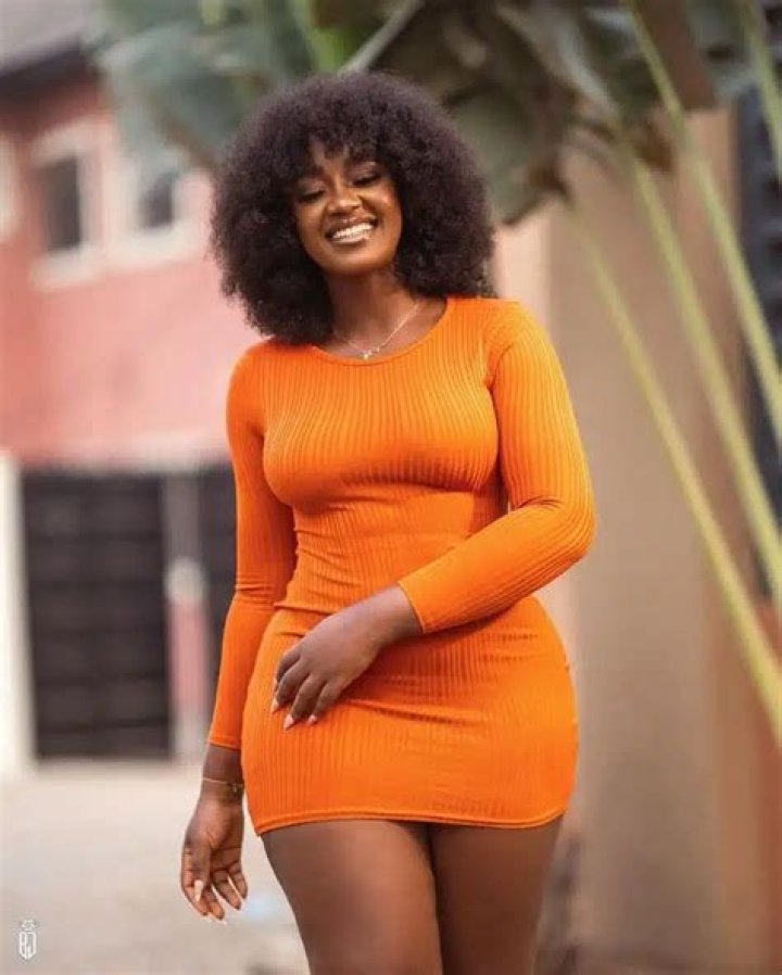 
Nollywood Actress, Luchy Donalds Stuns As She Shows Off Her New Look On Instagram 