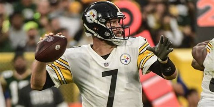 
Quarterback Ben Holmes Goes To New Jersey Generals At First Round Of USFL Draft 2022, Who is He? 