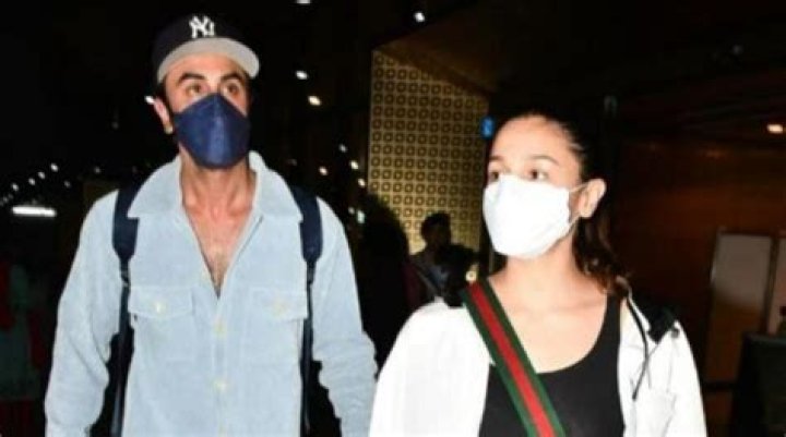 
Ranbir Kapoor, Alia Bhatt Return From Their Babymoon 