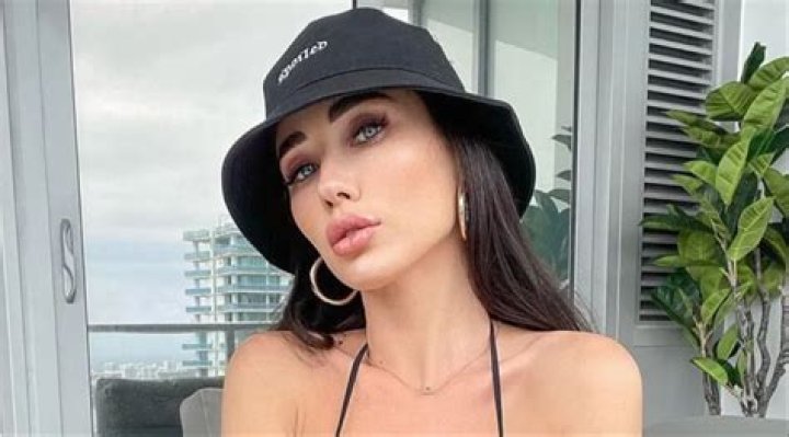 Stephanie Bice Height, Weight, Net Worth, Age, Birthday, Wikipedia, Who, Instagram, Biography