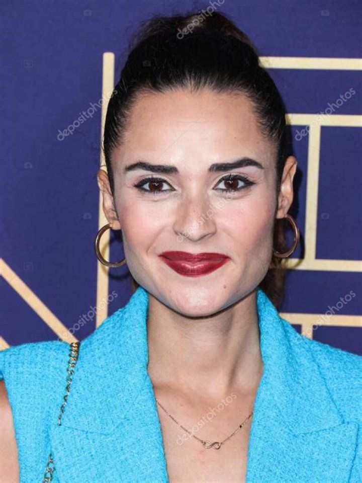 
Stephanie Nogueras Disability Is The Actress Deaf? 