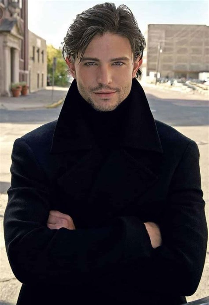 
What Happened To Jason Behr? What Is He Doing Now? Net Worth 