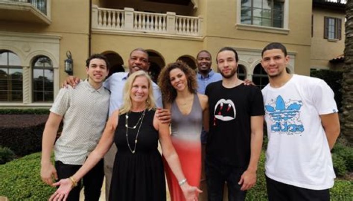 
Who are Austin Riverss Parents? Austin Rivers Biography, Parents Name, Nationality and More 