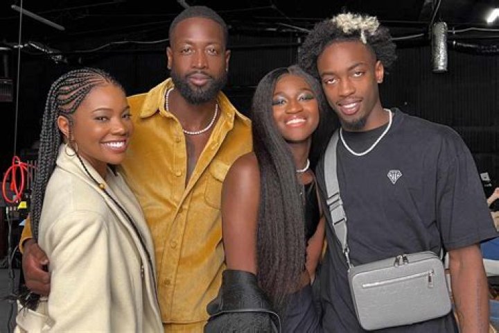 
Who are Dwyane Wade Parents? Dwyane Wade Biography, Parents Name and More 