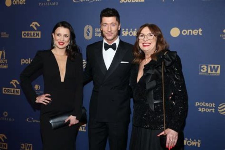 Who Are Robert Lewandowski Parents Iwona Lewandowska And Krzysztof Lewandowski? More On His Family Ethnicity